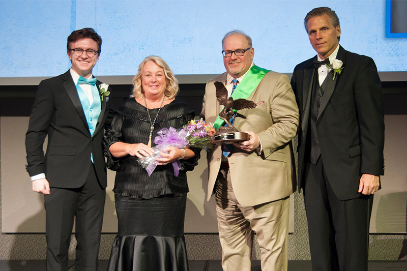 Master Spas CEO erhält den Junior Achievement Bel Award